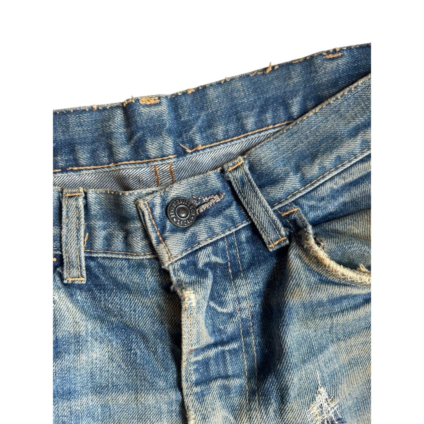 Vintage 1970 LEVIS Levi Hippie Jeans Patched authentically distressed